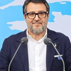 Matteo Salvini height profile photo