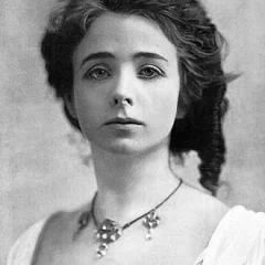 Maude Adams height profile photo