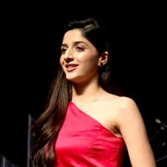 Mawra Hocane height profile photo