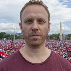Max Blumenthal height profile photo