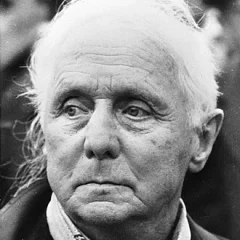 Max Ernst height profile photo