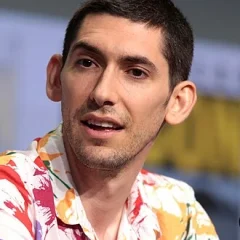 Max Landis height profile photo