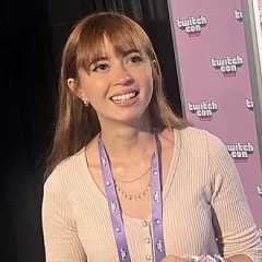 Maya Higa height profile photo