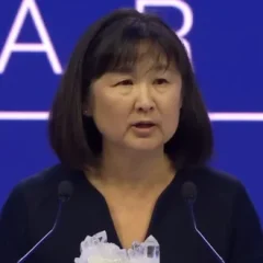 Maya Lin height profile photo