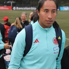 Mayra Ramírez height profile photo