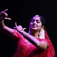 Meera Nandan height profile photo