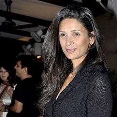 Mehr Jesia height profile photo