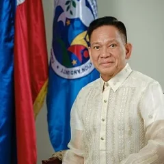 Mel Senen Sarmiento height profile photo