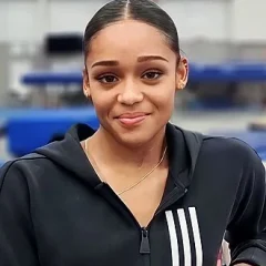 Mélanie de Jesus dos Santos height profile photo