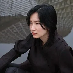 Meng'er Zhang height profile photo