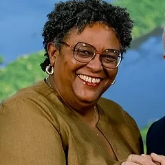 Mia Mottley height profile photo