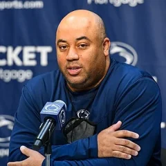 Micah Shrewsberry height profile photo