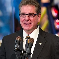 Michael DenDekker height profile photo