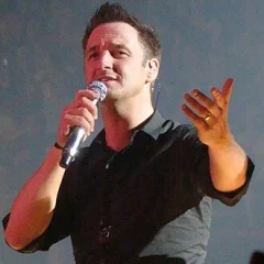 Michael Graham (singer) height profile photo