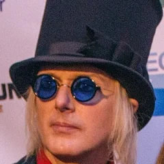 Michael Lockwood (guitarist) height profile photo