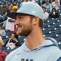 Michael Soroka height profile photo