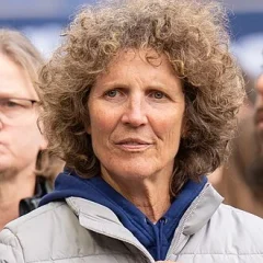 Michelle Akers height profile photo