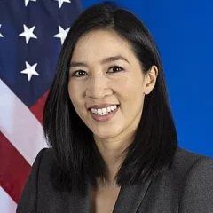 Michelle Kwan height profile photo