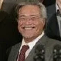 Micky Arison height profile photo
