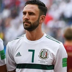 Miguel Layún height profile photo
