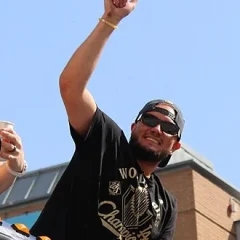 Miguel Rojas (baseball) height profile photo