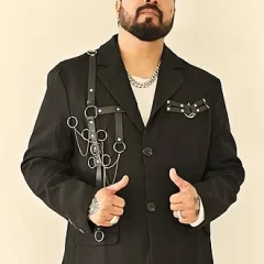 Mika Singh height profile photo