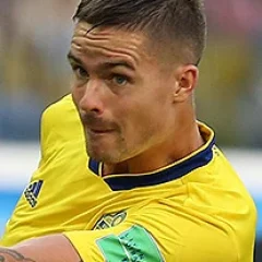 Mikael Lustig height profile photo