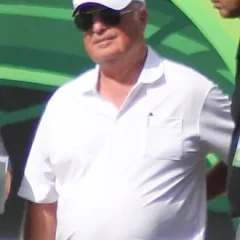 Mike Brown (American football executive) height profile photo