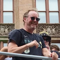 Mike Budenholzer height profile photo