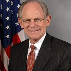 Mike Castle height profile photo