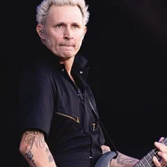 Mike Dirnt height profile photo