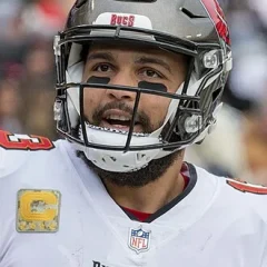 Mike Evans (wide receiver) height profile photo