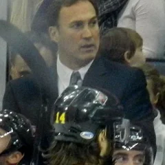 Mike Foligno height profile photo