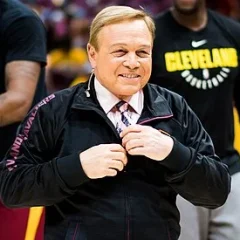 Mike Fratello height profile photo