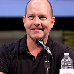Mike Henry (voice actor) height profile photo