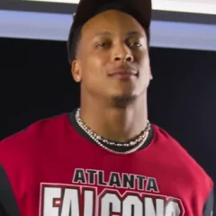 Mike Hughes (American football) height profile photo