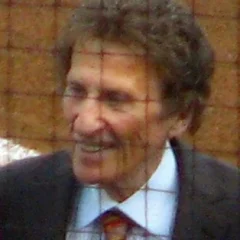 Mike Ilitch height profile photo