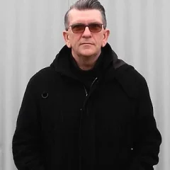 Mike Joyce (musician) height profile photo