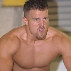 Mike Mondo height profile photo