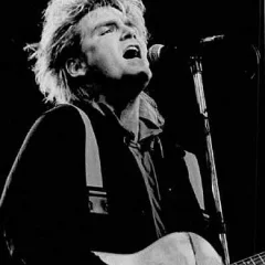 Mike Peters (musician) height profile photo