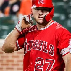 Mike Trout height profile photo