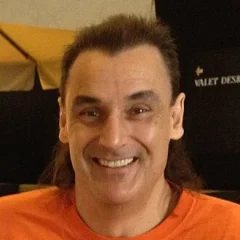 Mike Utley height profile photo
