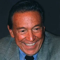 Mike Wallace height profile photo
