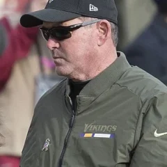 Mike Zimmer height profile photo