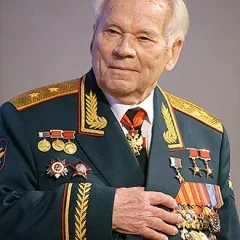 Mikhail Kalashnikov height profile photo