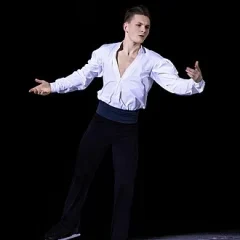 Mikhail Kolyada height profile photo