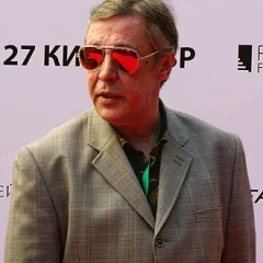 Mikhail Yefremov (actor) height profile photo
