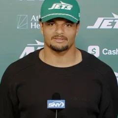 Minkah Fitzpatrick height profile photo