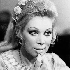 Mirella Freni height profile photo