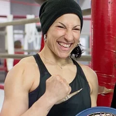 Miriam Gutiérrez height profile photo